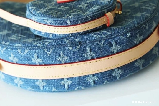 Aaa replica bags VUITTON MM Croissant LOUIS 0803